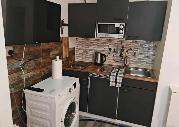 Studio Apartment In Bayswater