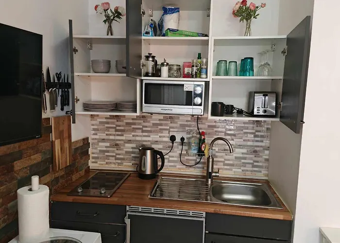 Studio Apartment In Bayswater